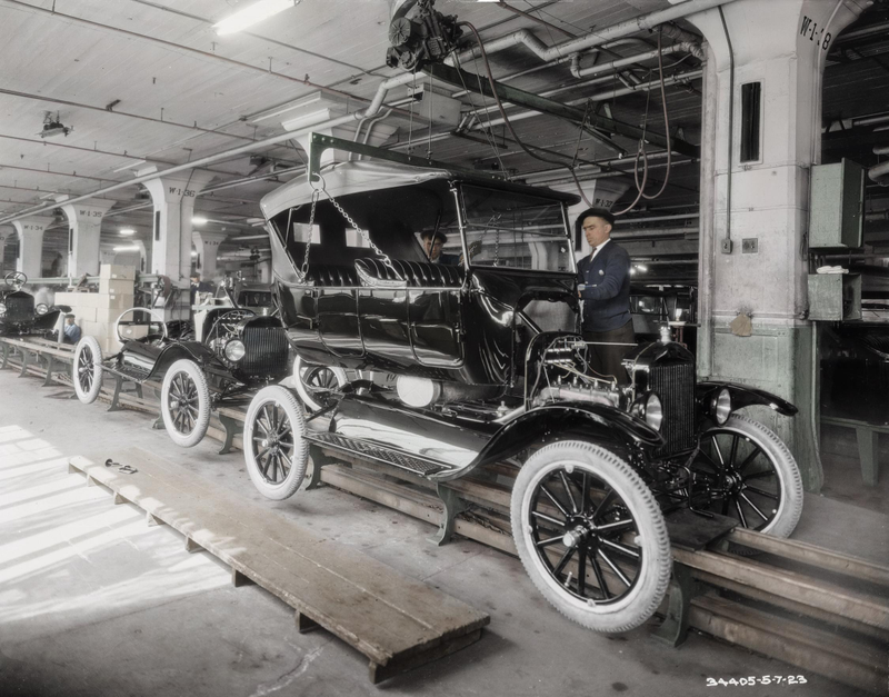 Illustration for article titled Ford Celebrates 100th Anniversary Of The Moving Assembly Line With New Goals For Advanced, Flexible